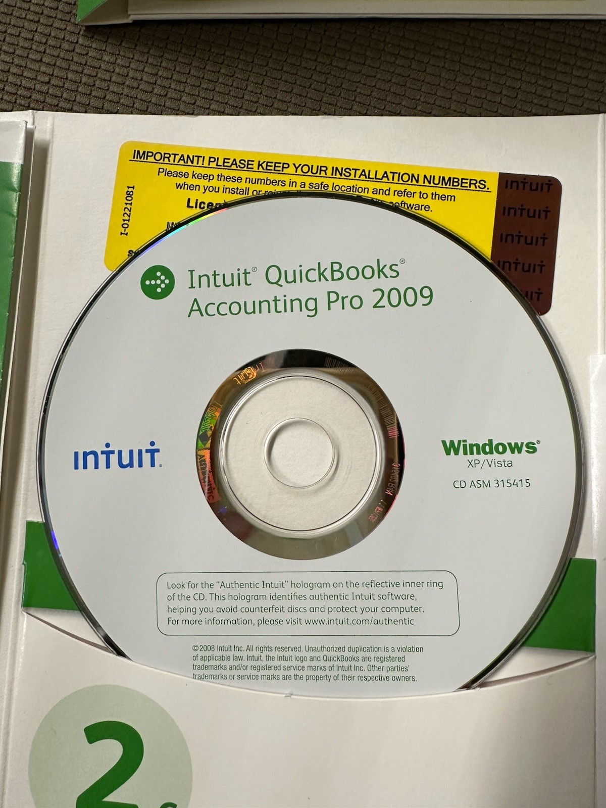 Intuit QuickBooks Pro 2009 Accounting Software Windows W/ Mnuals& Key + Train CD