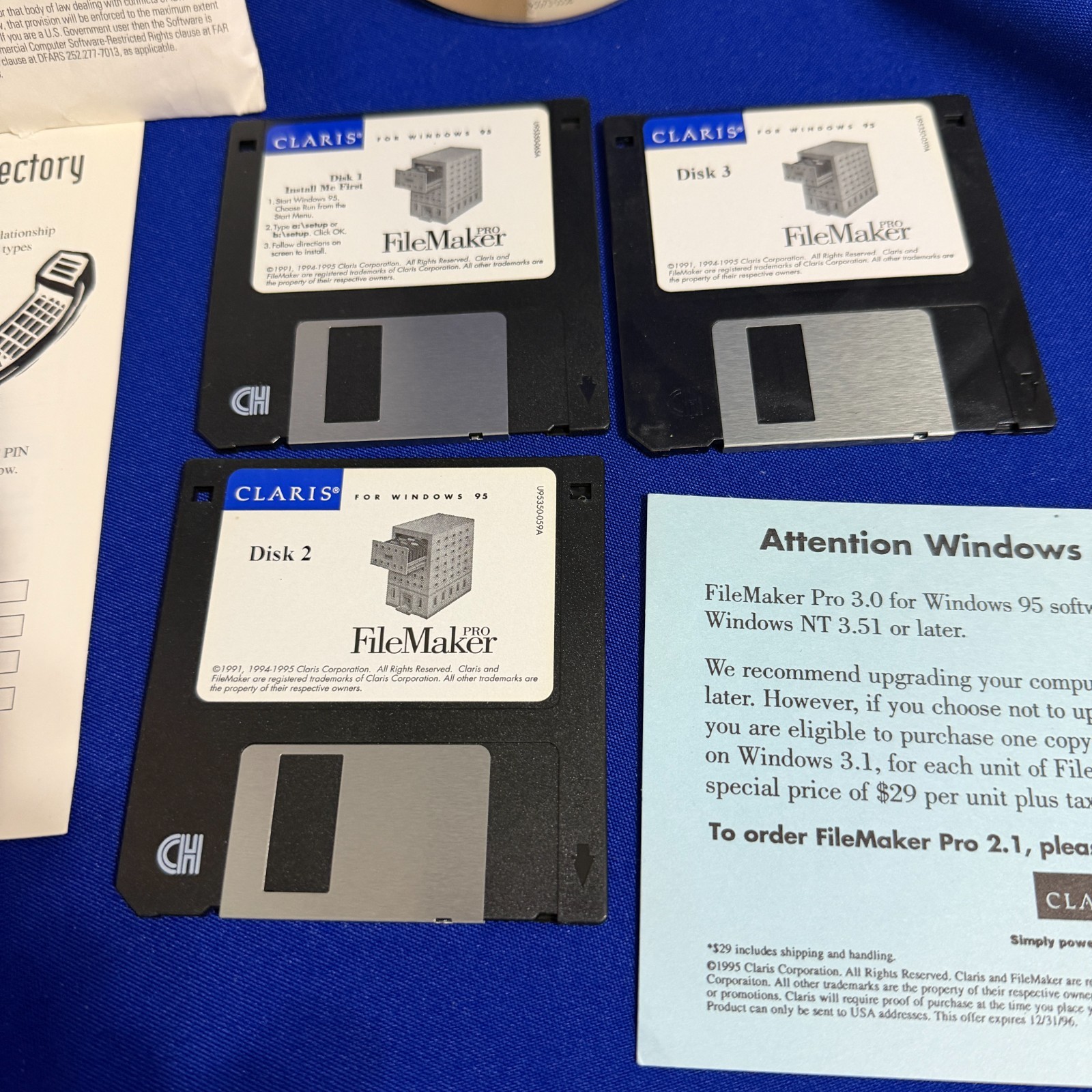 Vintage 1995 Claris FileMaker Pro 3.0 for Windows 95 – CD + 3 Floppy Disks + Doc