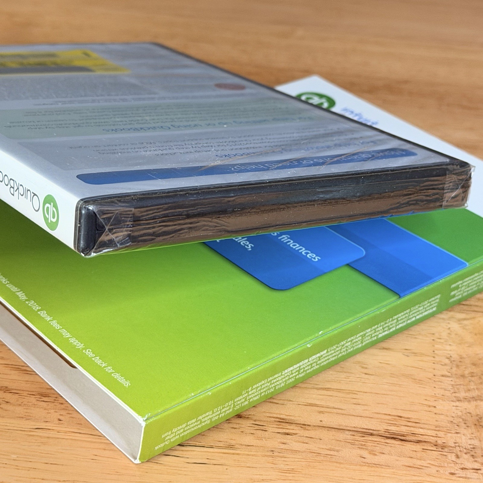 NEW Quickbooks 2015 Desktop Pro For Windows Accounting -NO SUBSCRIPT10N- SEALED