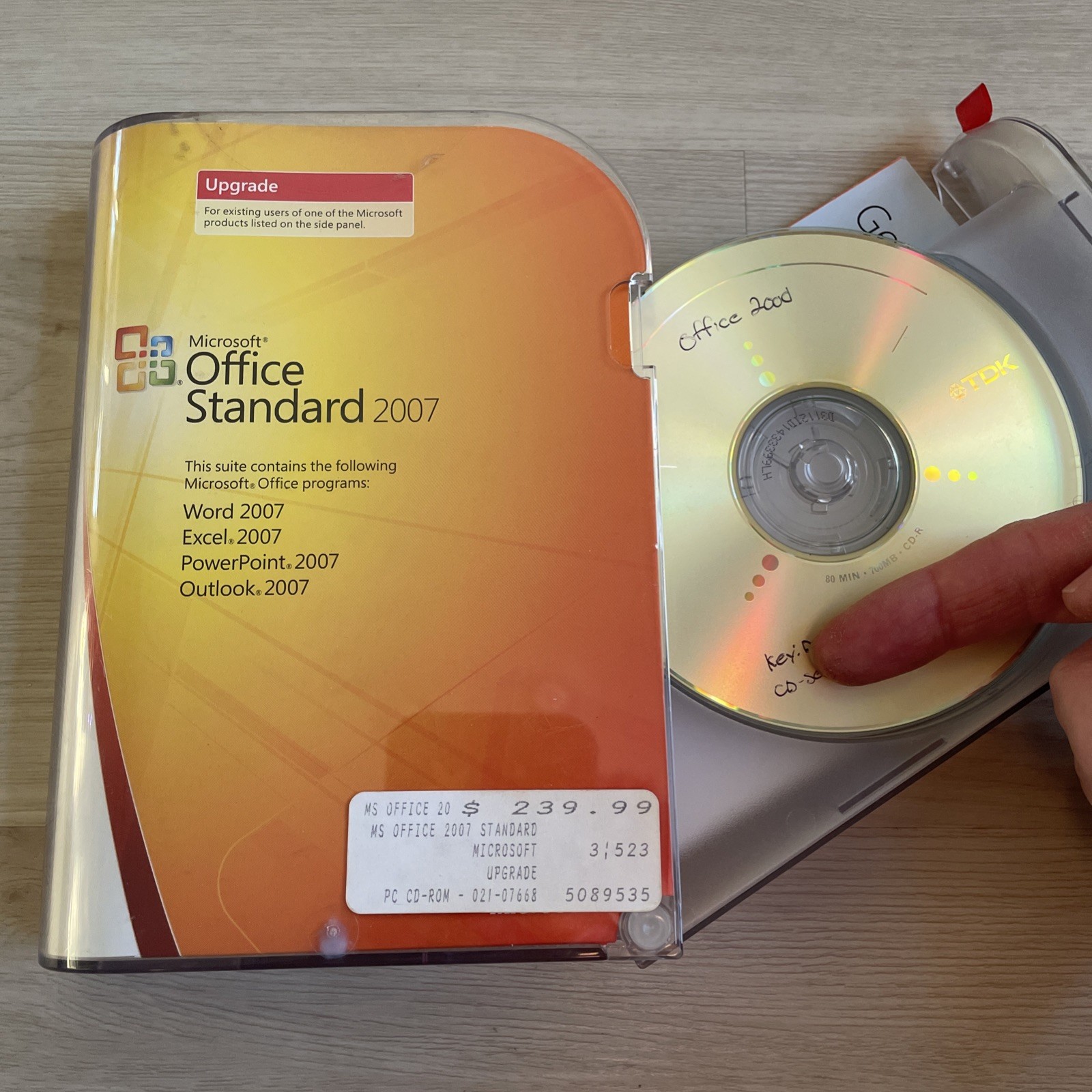 Microsoft Office Standard 2007 Upgrade CD W/ Product Key