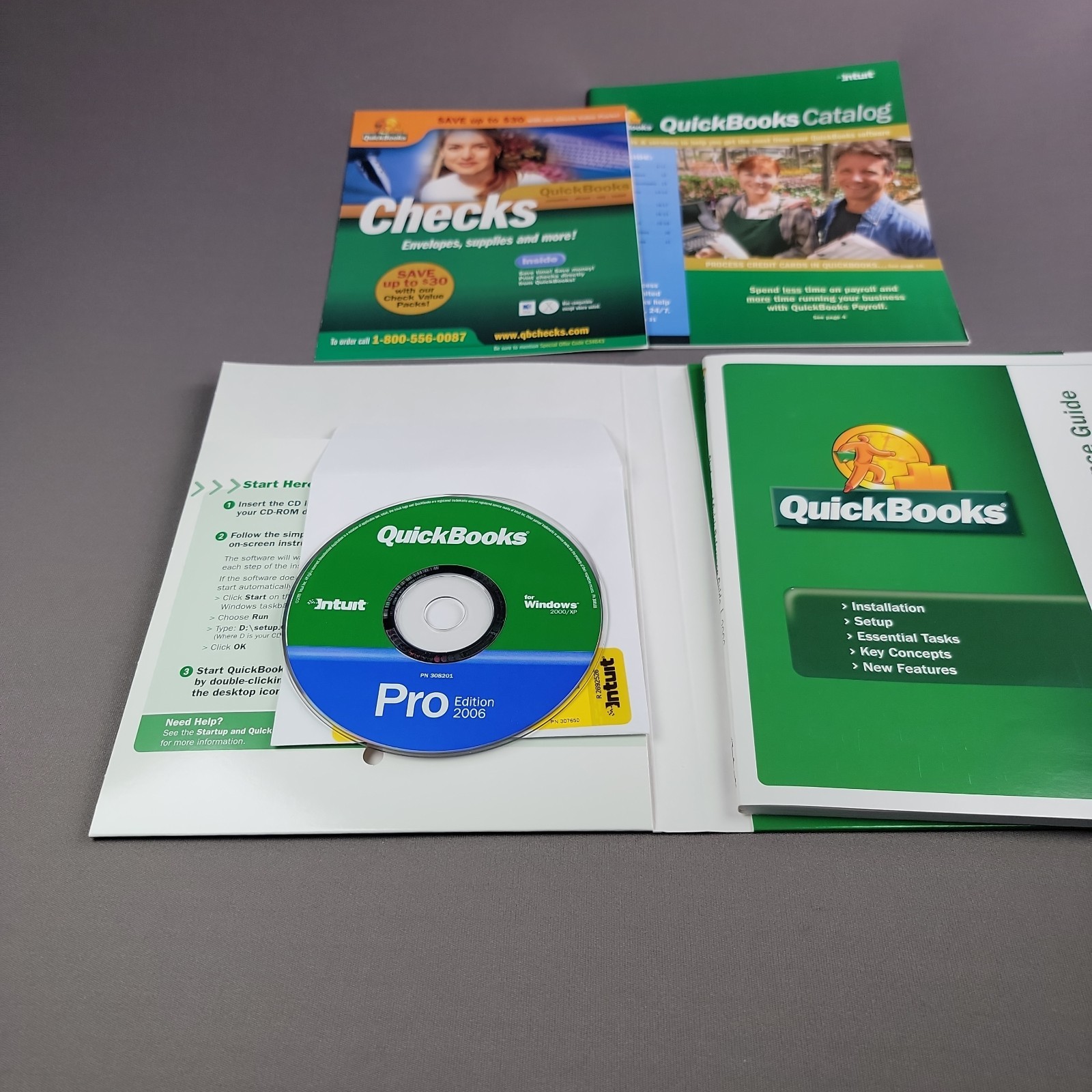 Intuit QuickBooks Pro Edition 2006 for Windows w/ Product Key Original Box