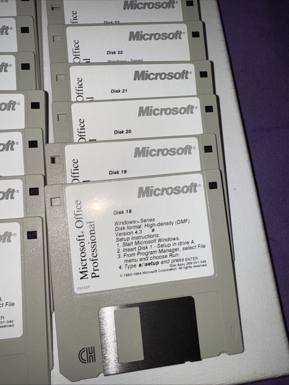 Microsoft Office Professional Version 4.3 (16 x 3.5″ Floppy 24 Disks
