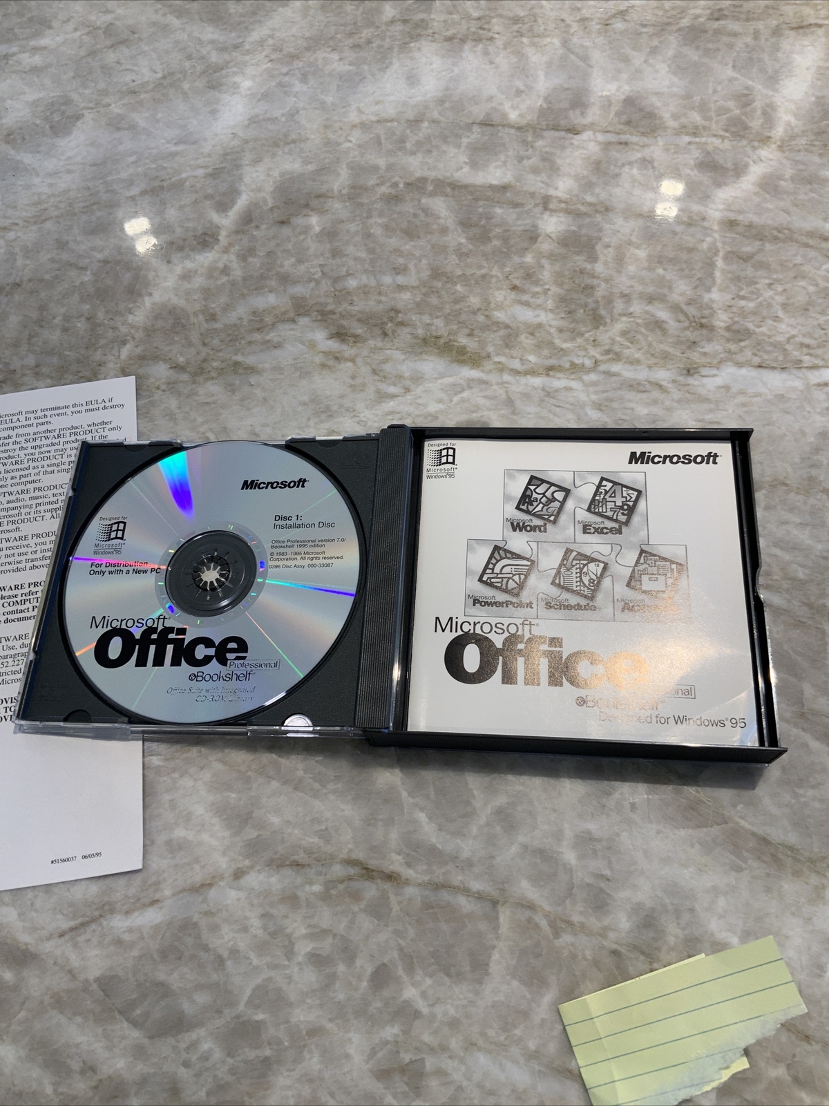 Microsoft Office Professional Version 7.0 with Bookshelf Windows 95 Edition