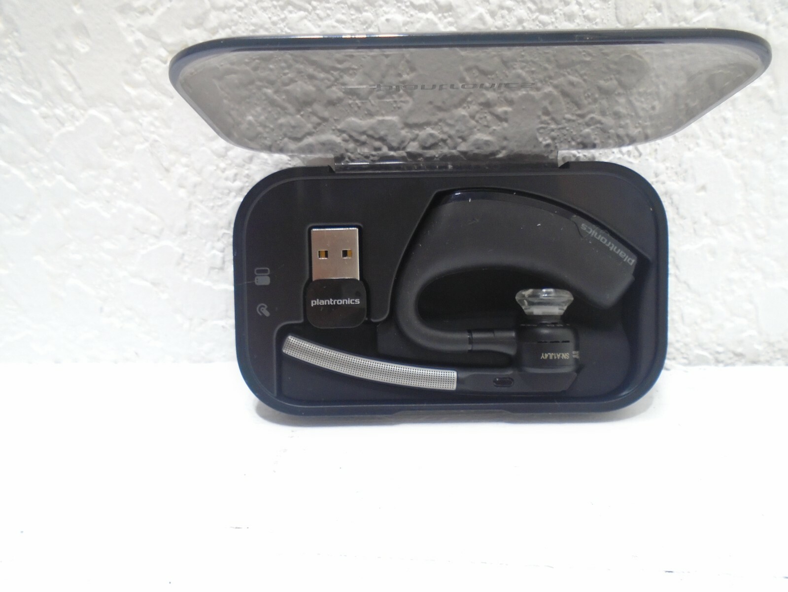 Pre-Owned Plantronics Office Headset with Charging Case 