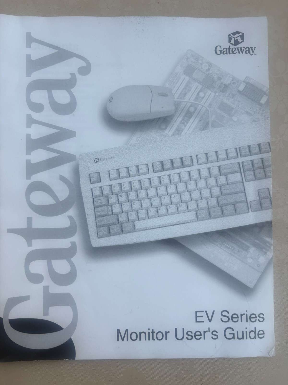 2 GATEWAY BOOKLETS EV SERIES MONITOR USER’S GUIDE & USING HOME NETWORKING