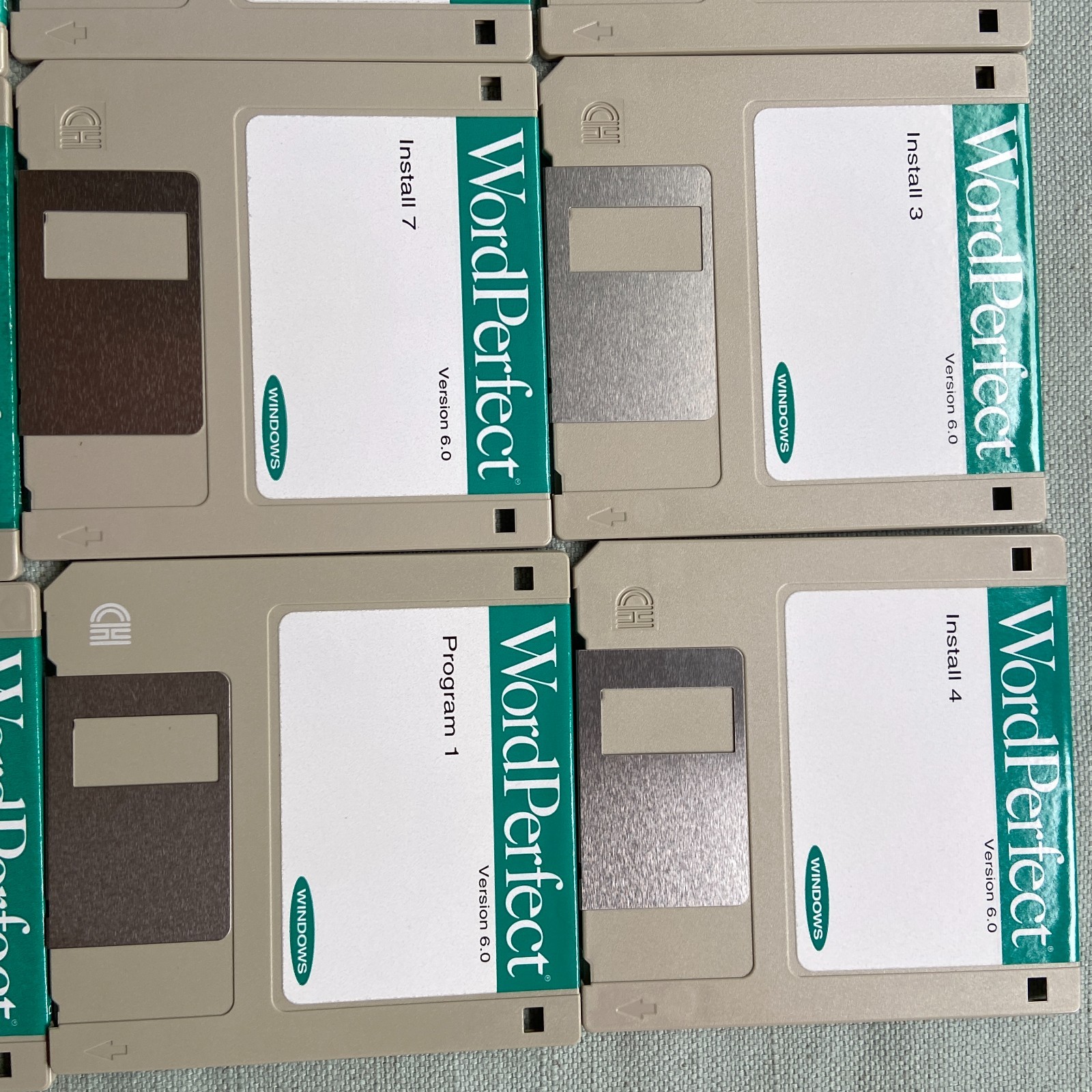 Vintage Software 3.5” WordPerfect PlanPerfect DrawPerfect LetterPerfect DOS 1989