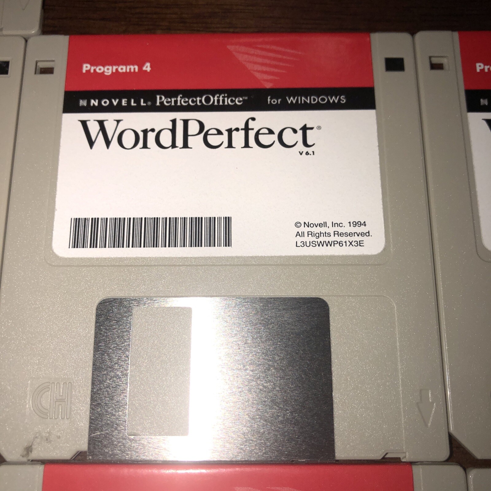 Novell WordPerfect for Windows lot of 11 – 3.5″ HD Diskettes – 1994
