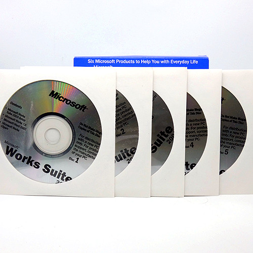 Microsoft Works Suite 2004 Software With Product Key 5 Discs Word Money Encarta