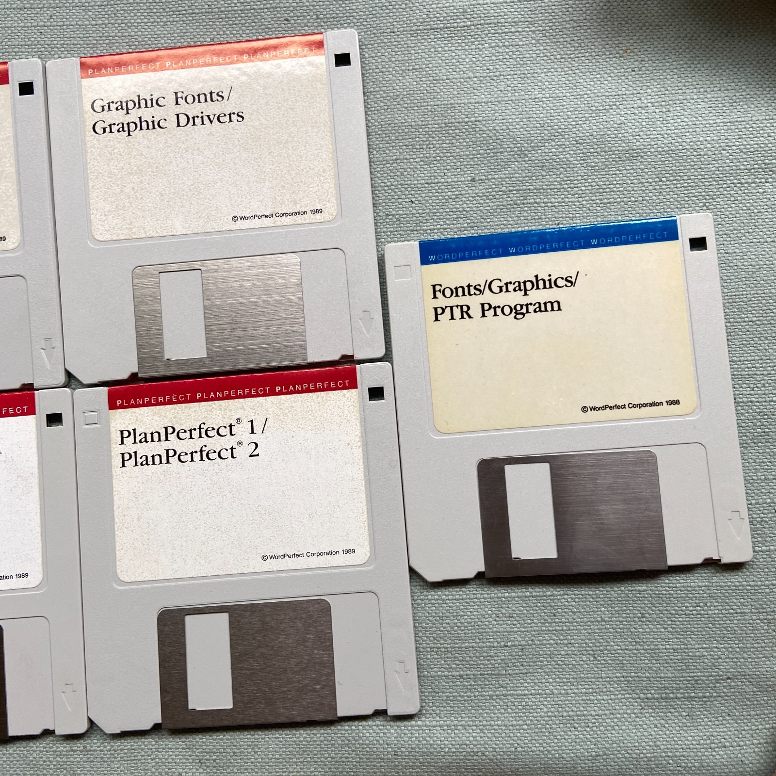 Vintage Software 3.5” WordPerfect PlanPerfect DrawPerfect LetterPerfect DOS 1989