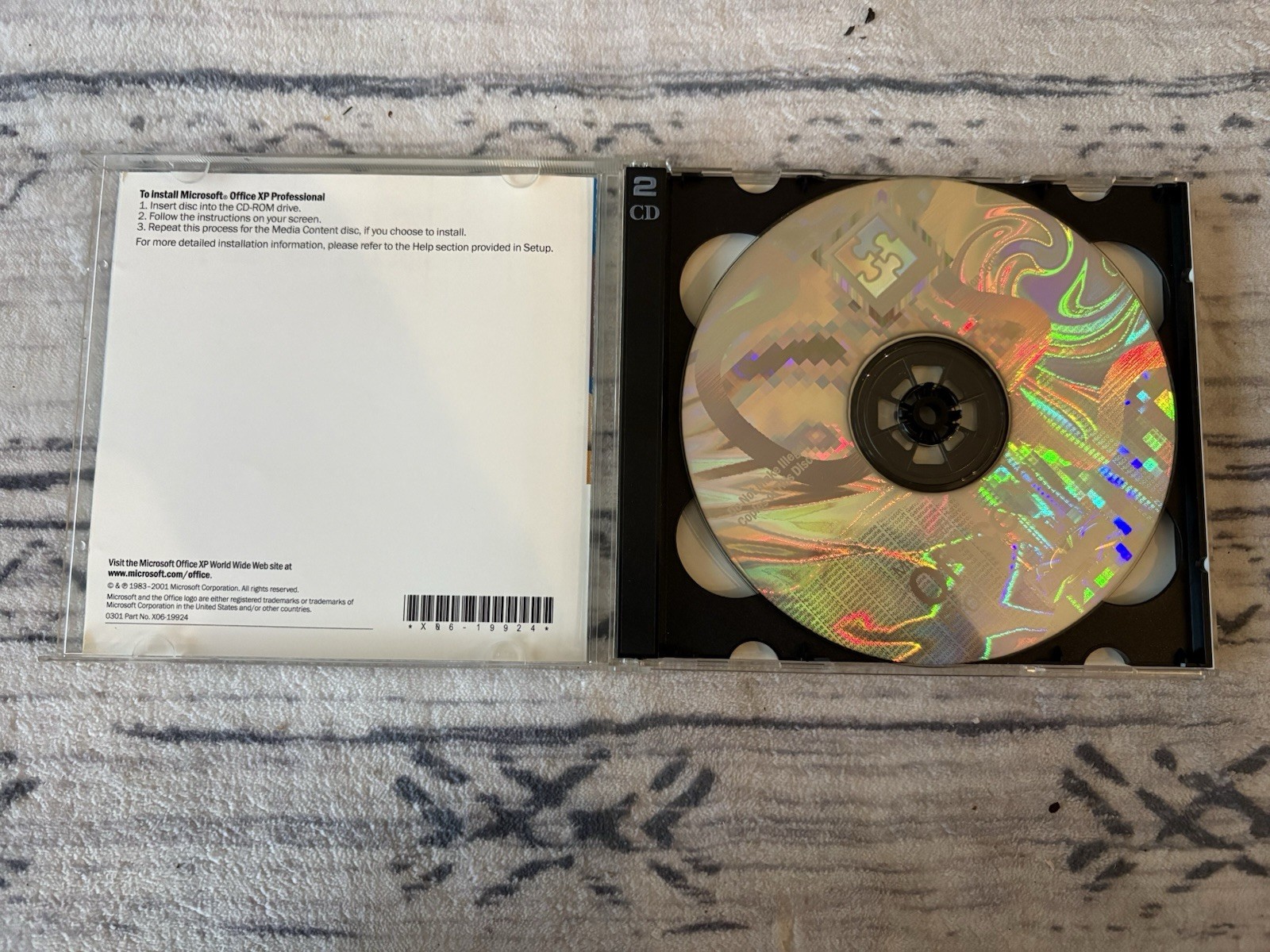 Microsoft Office XP Professional, Version 2002, 2 Discs Vintage Software Tested!