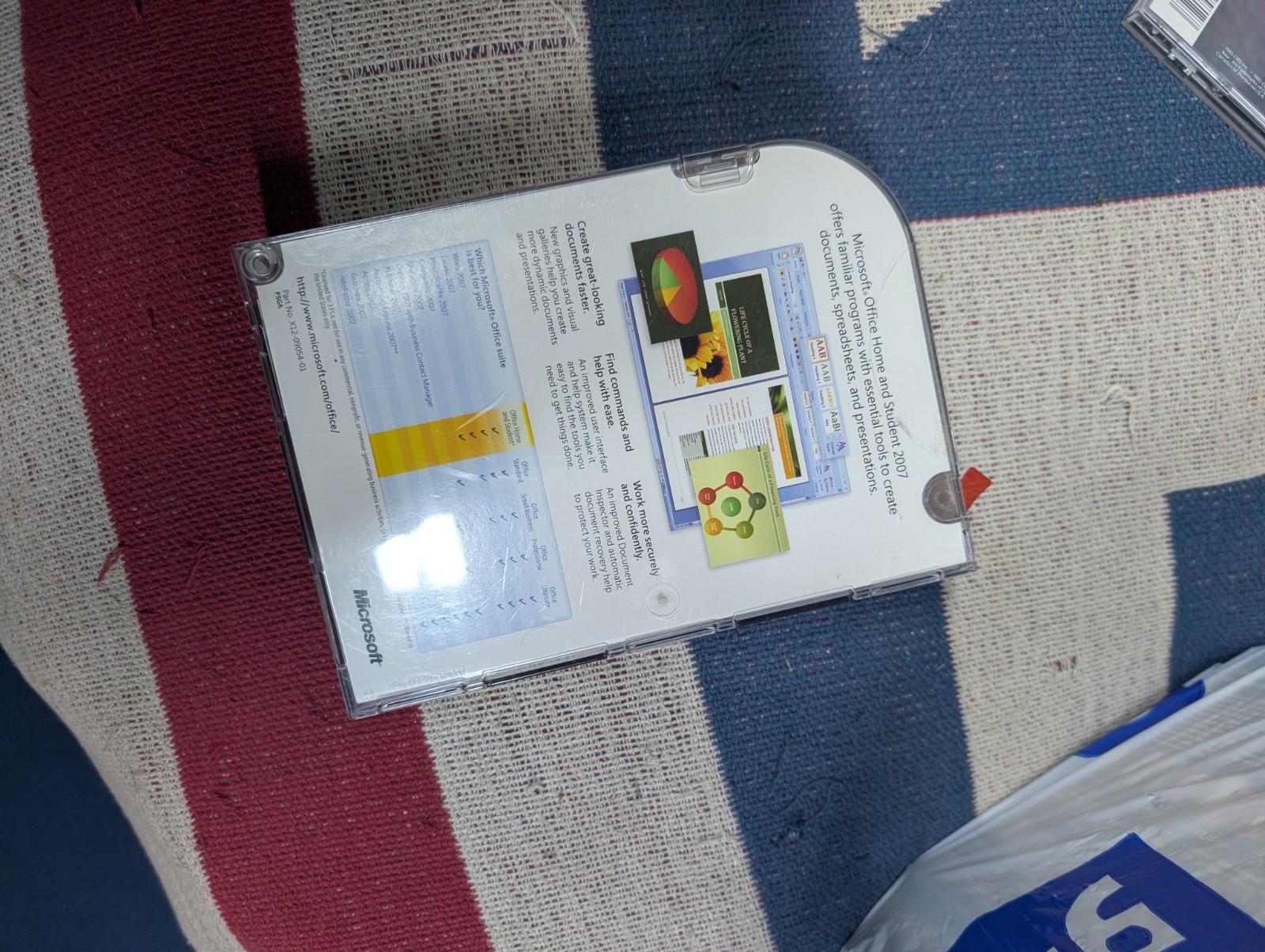 Microsoft MS Office 2007 Home & Student GENUINE Disc & Product Key w/Case)