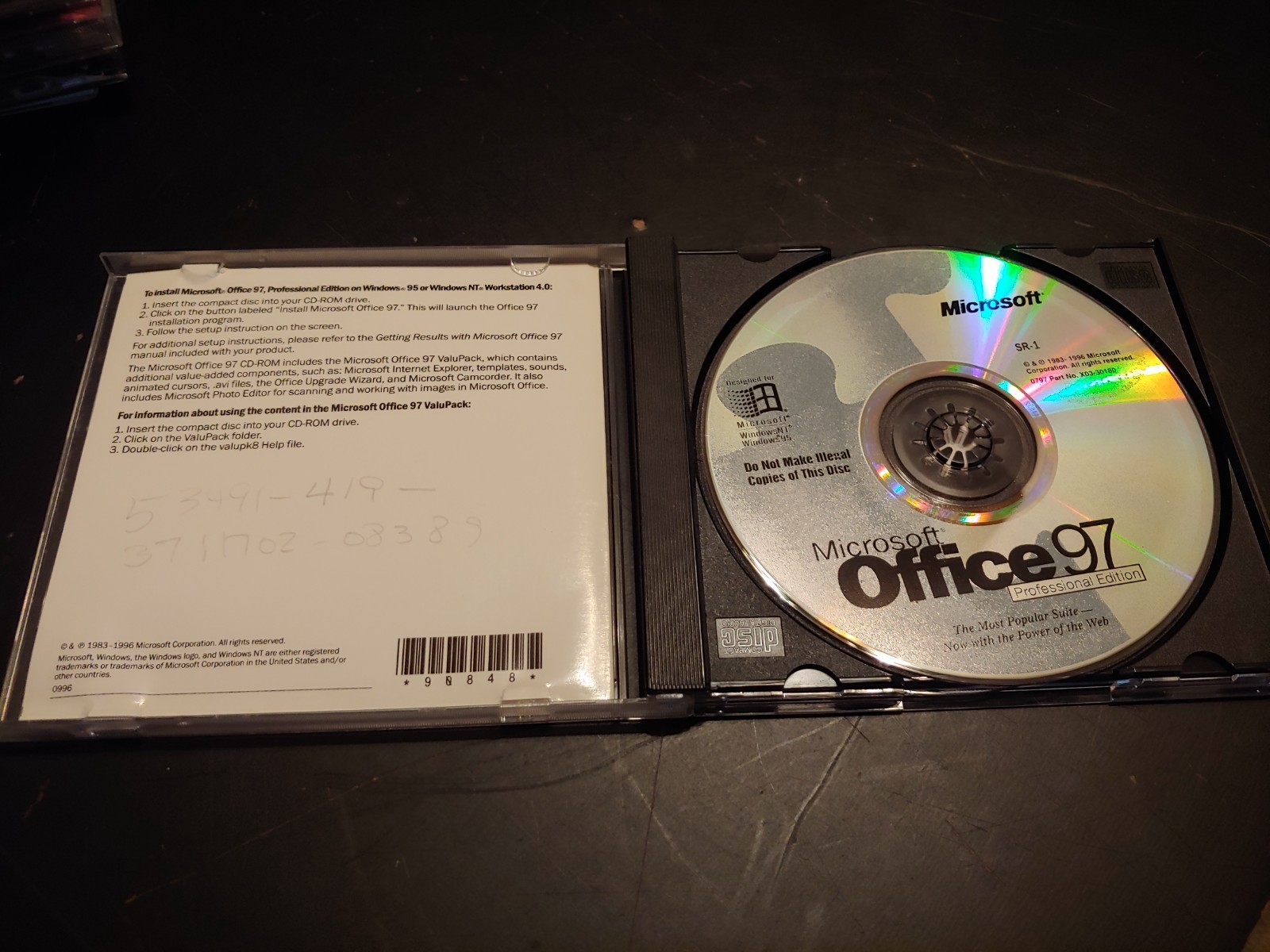 Microsoft Office 97 – Professional Edition – SR=1 – CD-ROM w/ product CD key
