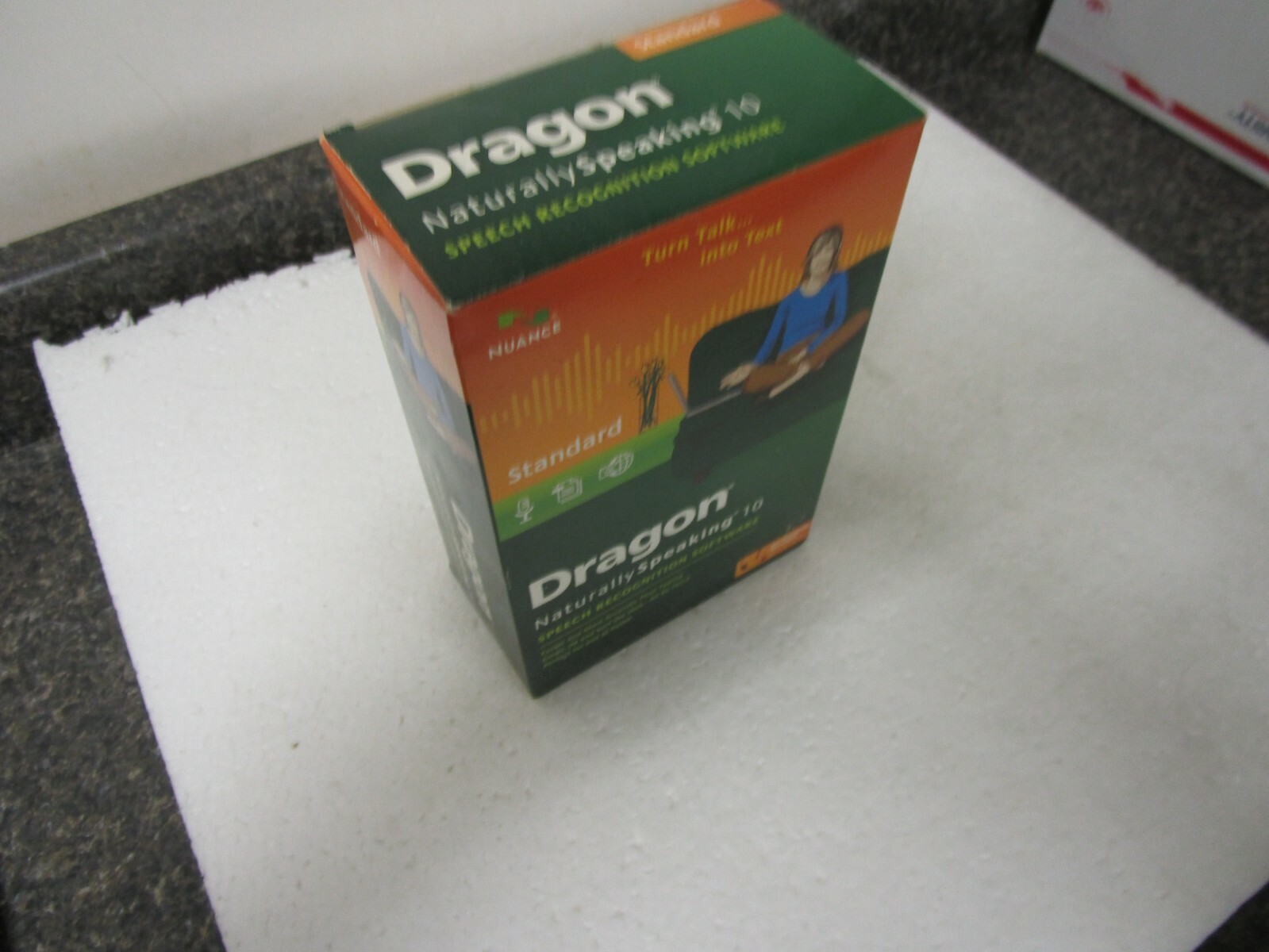 Dragon Naturally Speaking 10 with Microphone/Headset PC Windows 7 32 bit – NEW