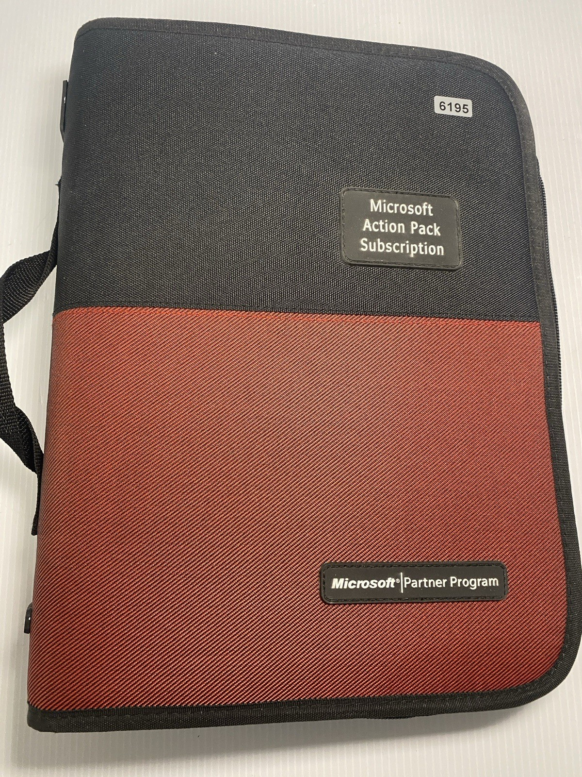 VINTAGE | Microsoft Action Pack Partner Subscription Program w/License Keys
