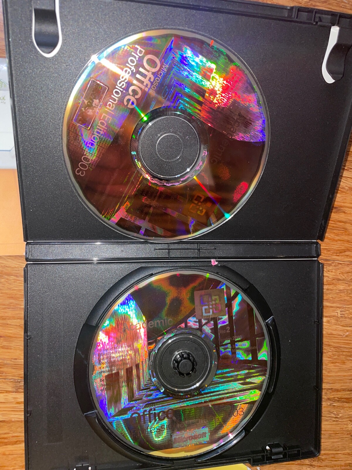Microsoft Windows Office Student and Teacher Edition 2003 with Product Key