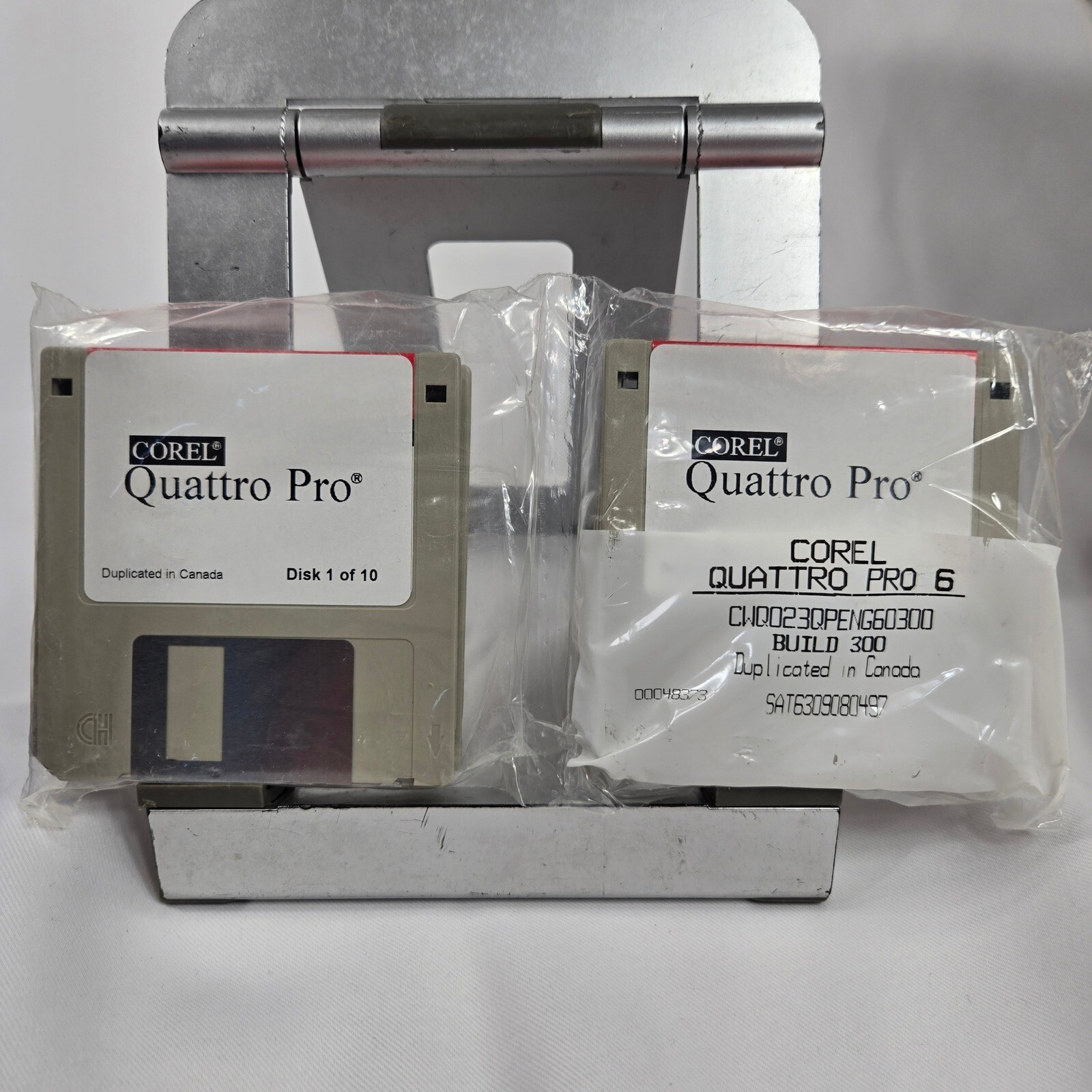 Open Box Corel Quattro Pro Spreadsheet Graphics Software Windows 3.5″ Floppy +CD