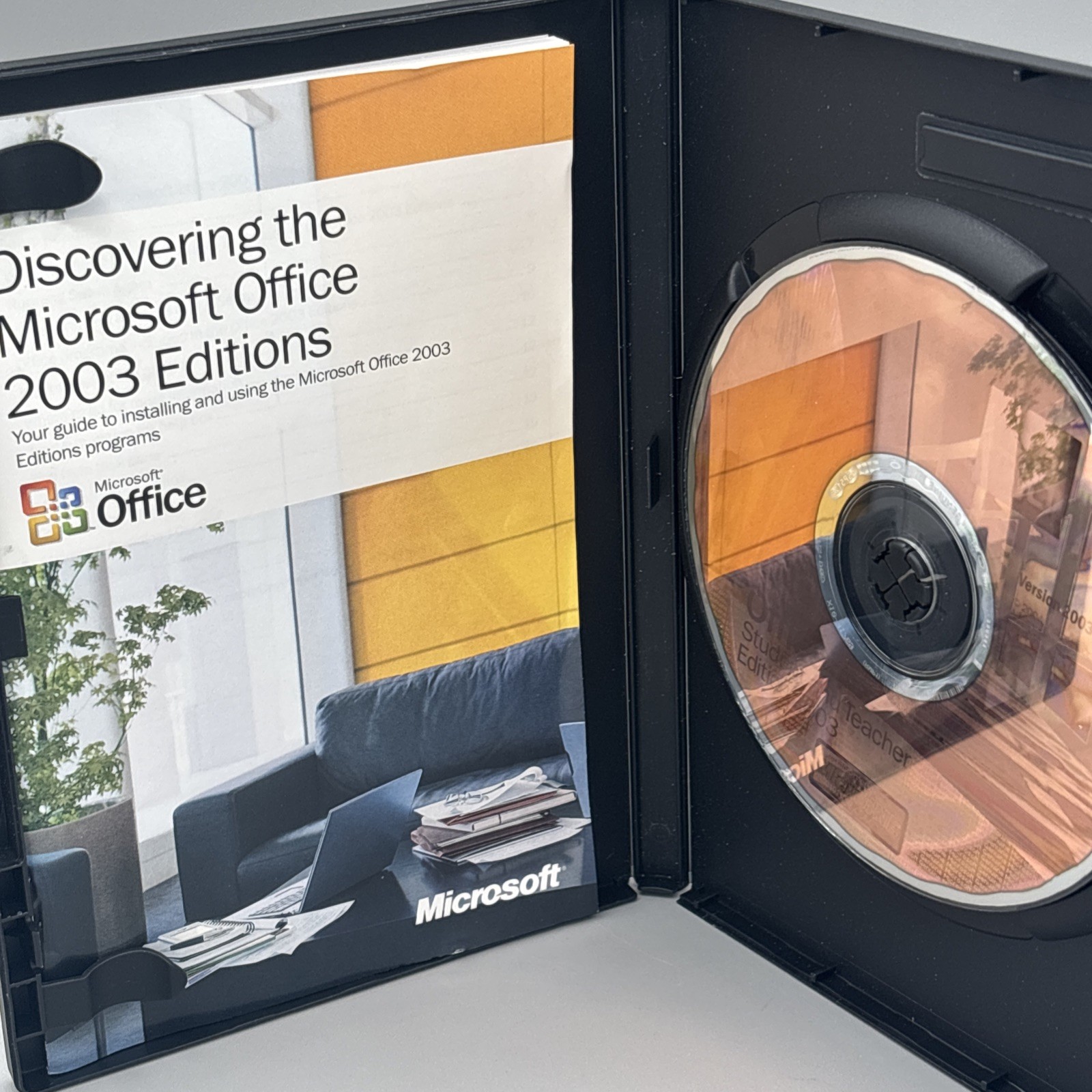 Microsoft Office 2003 Student and Teacher Edition Full Version MS w Key/booklet