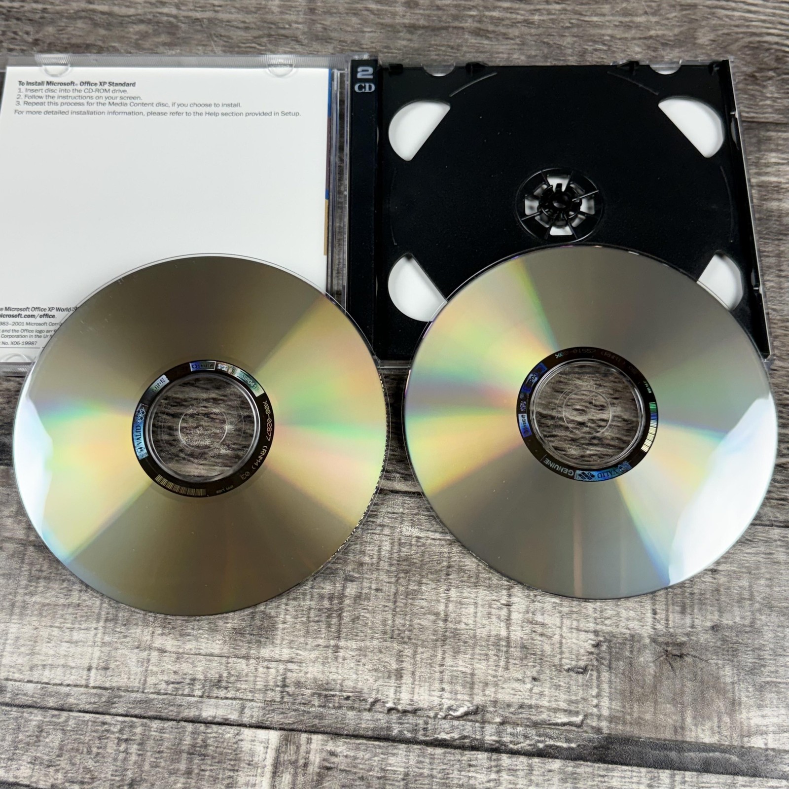 Microsoft Office XP Standard Academic Edition Version 2002 X06-19973 CD Software