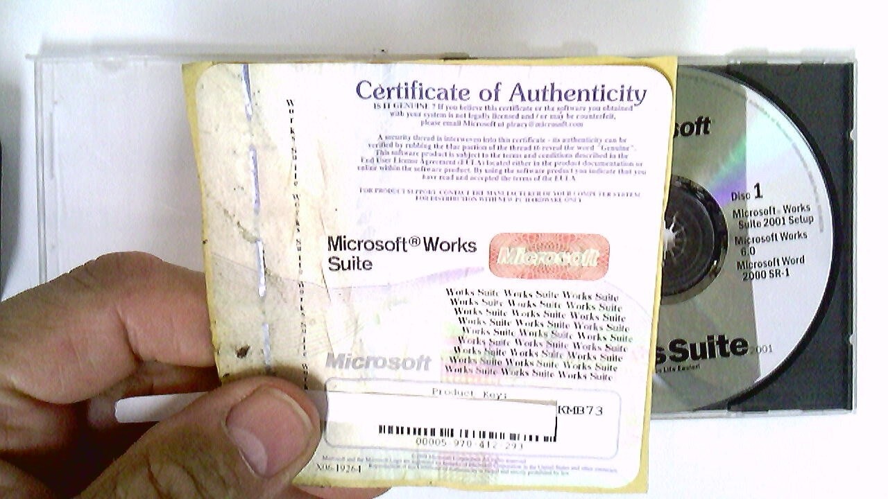 MICROSOFT~WORKS SUITE~2001~INSTALLATION DISCs~1 & 6~with Product Key