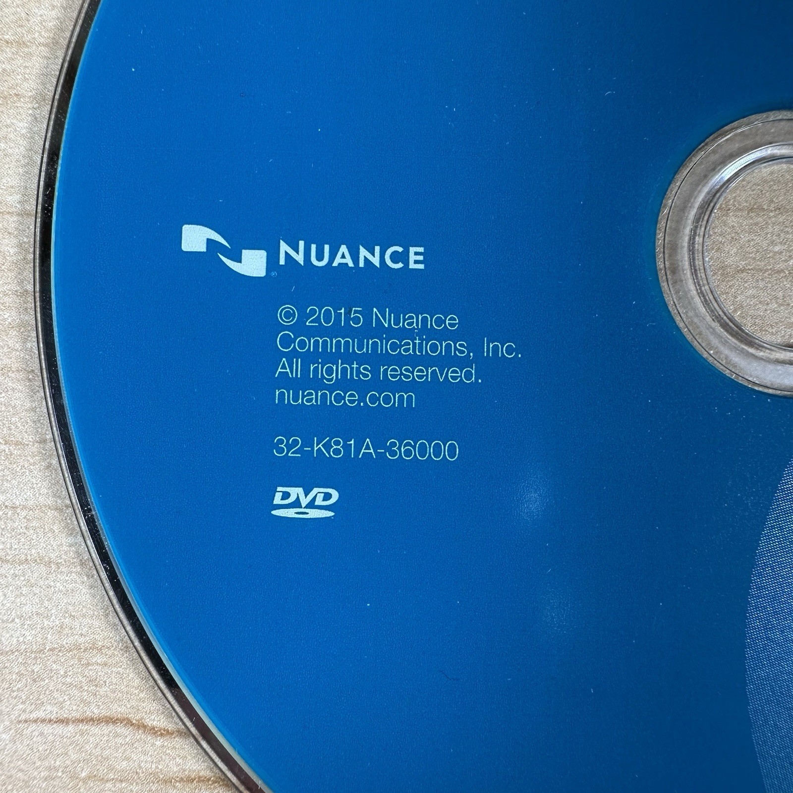 Nuance Dragon Professional Individual Speech Recognition Software V. 14 Disc Onl