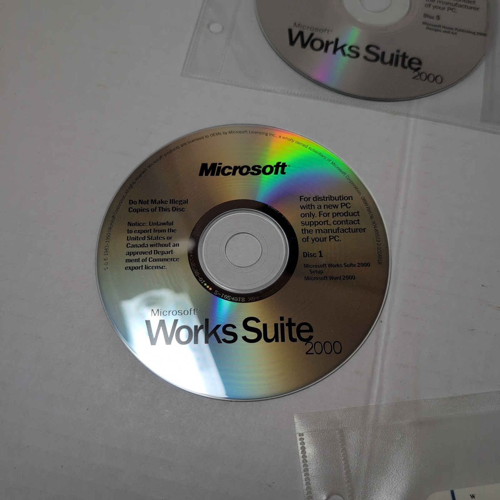 Microsoft Works Suite 2000 Complete 7 Disc +Tutorial PC CD-Rom Set w/Product Key