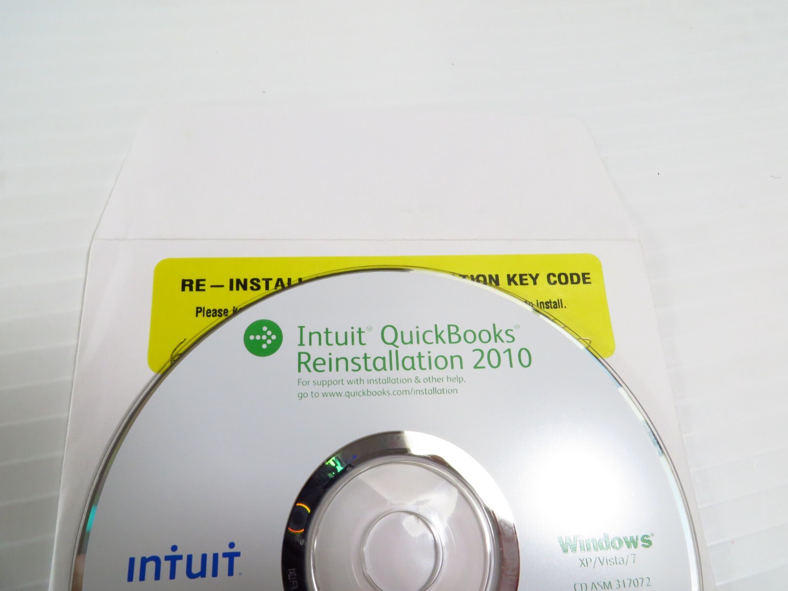 Intuit QuickBooks Pro 2010 Reinstallation Disc for Windows w/ Product Key