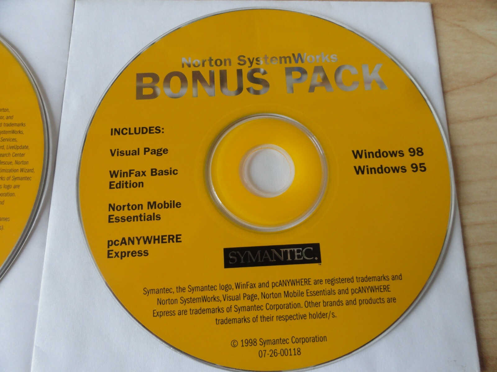 NORTON SYSTEM WORKS 4 DISKS – 1998 – 2.0 1999 – 3.0 2000 AND BONUS PACK