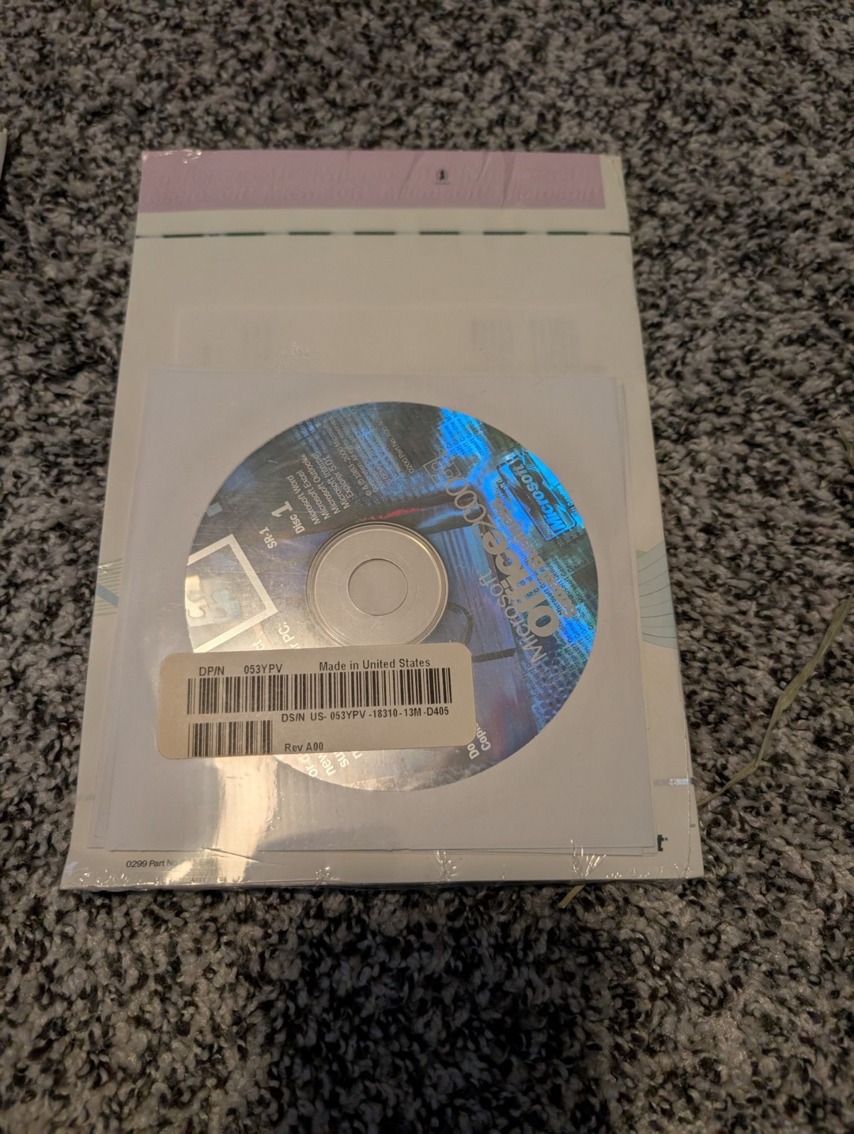 Microsoft Office 2000 Small Business Edition, 2 CD’s, Includes COA Product Key