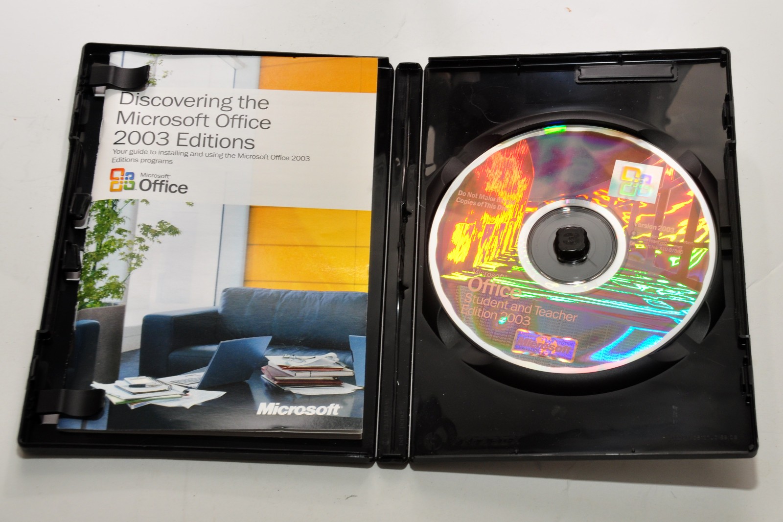 Microsoft Works Suite 2005 DVD-Rom w/ KEY Word Works 8 Money in OEM Case