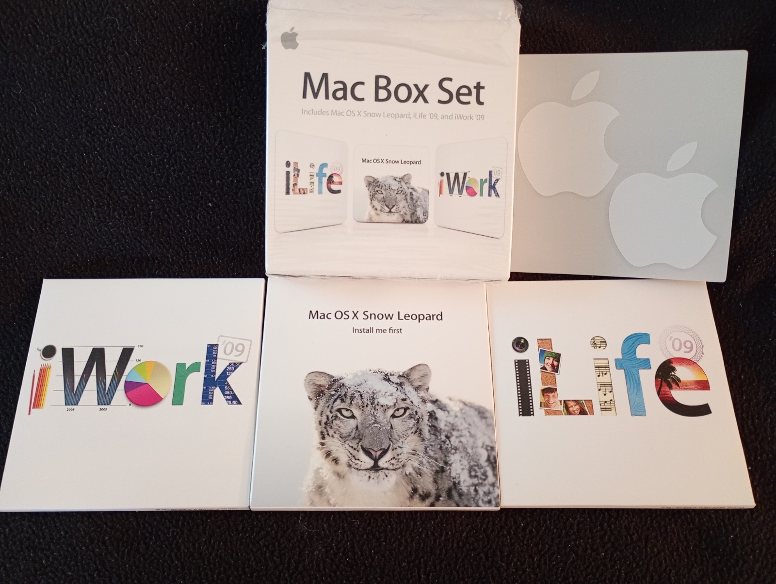 Apple Mac Software Box Set – iLife 09, iWork 09, Mac OS X 10.6 Snow Leopard
