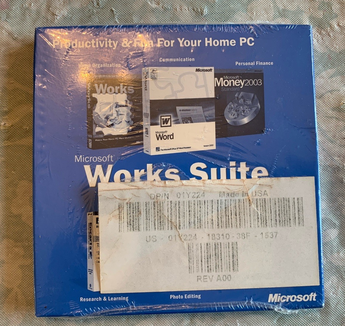Microsoft Works Suite 2003 – Comes With Product Key New Sealed READ
