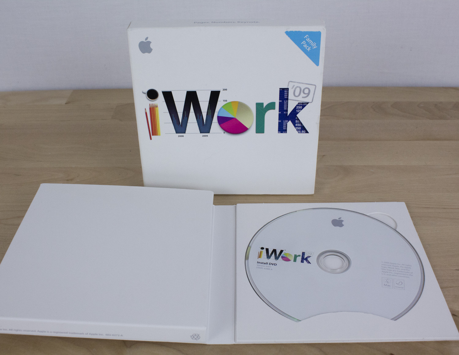 iWork ’09 Family Pack for Apple Mac MB943Z/A Pages Numbers Keynote