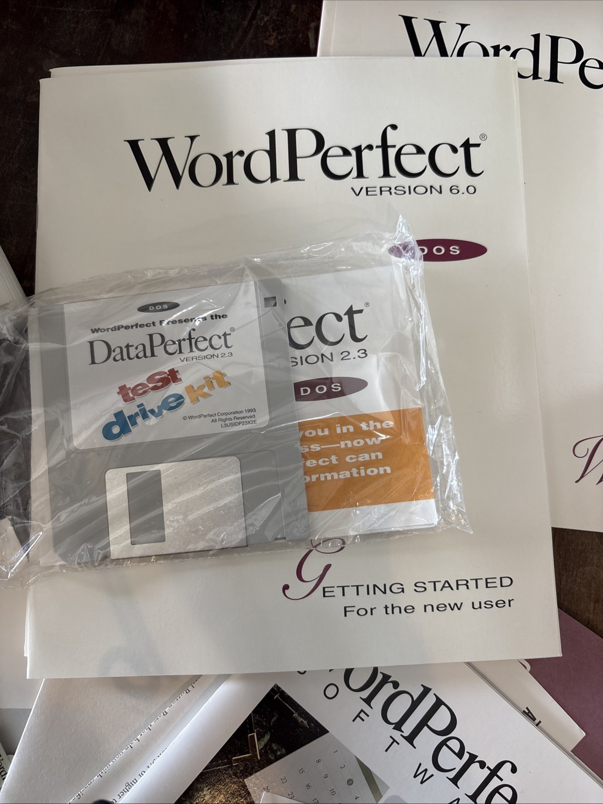 Windows WordPerfect Version 6.0 Word Processor Software Vtg DOS Sealed Disks