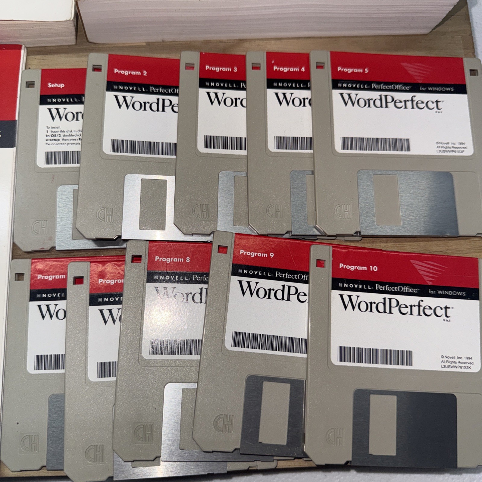 Novell Word Perfect Perfect Office Processor V 6.1 For Windows 3.5 floppy disks