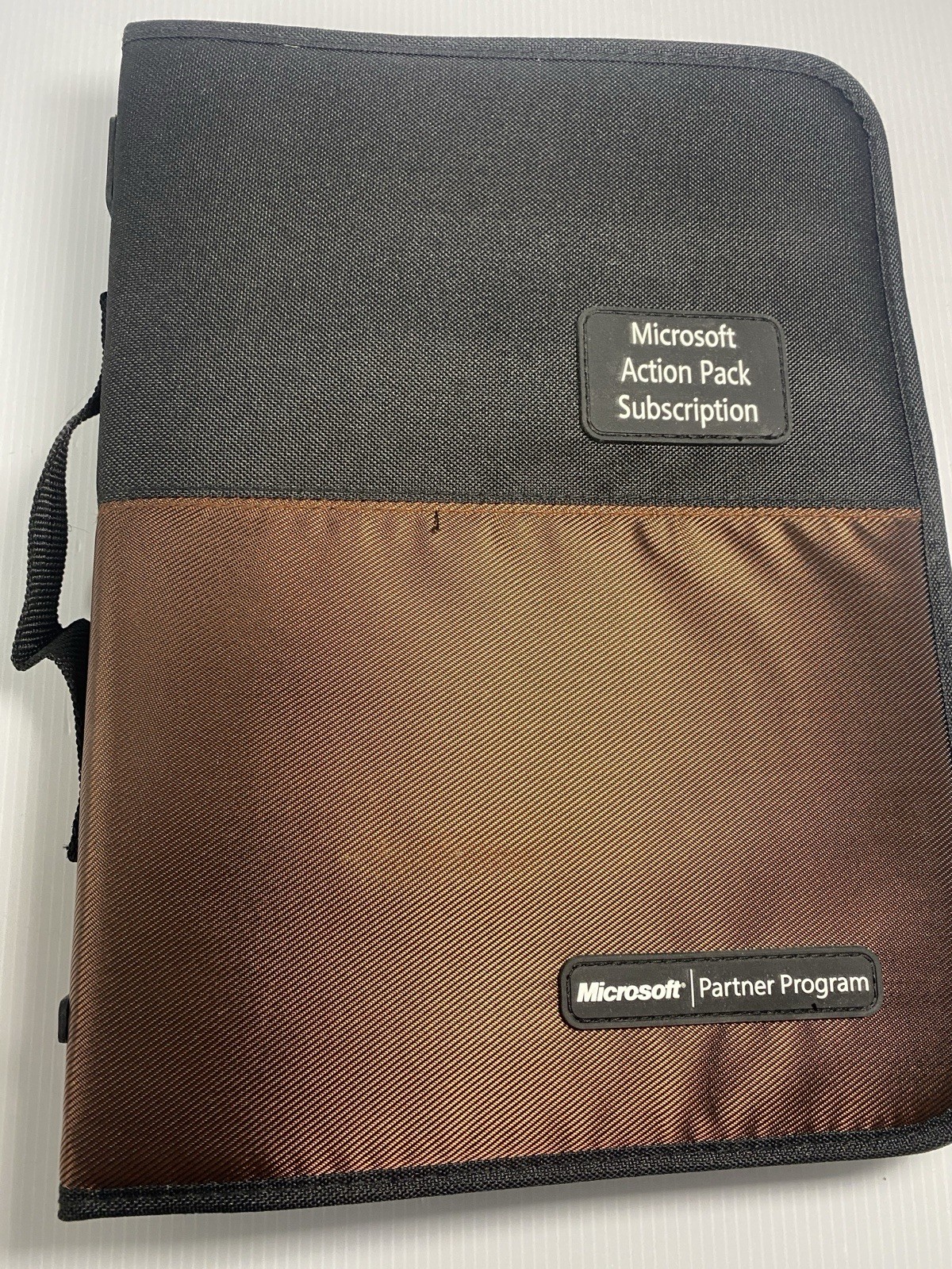 VINTAGE | Microsoft Action Pack Partner Subscription Program w/License Keys