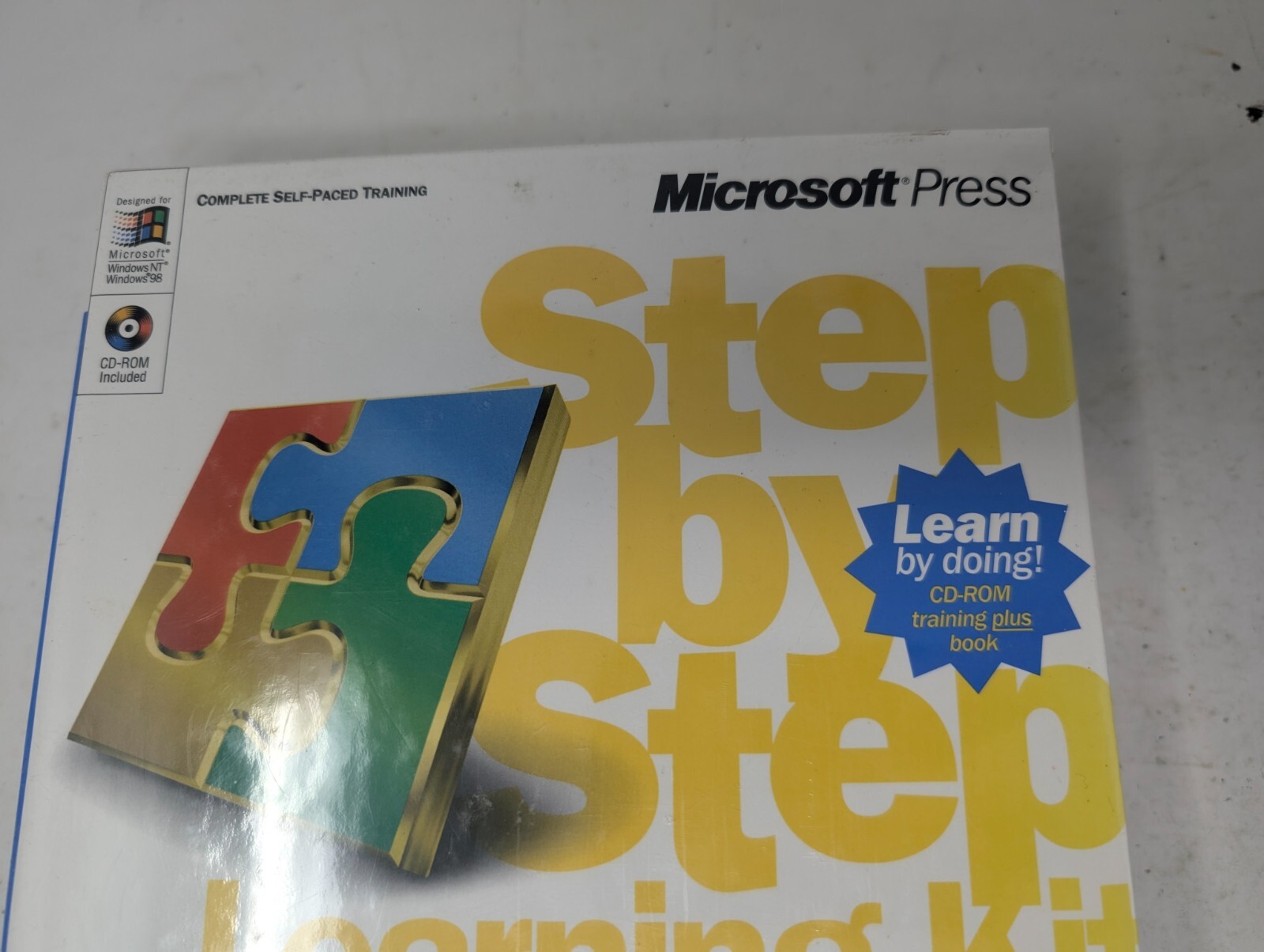 WEB PUBLISHING STEP BY STEP LEARNING KIT By Microsoft Press 2000 (238)