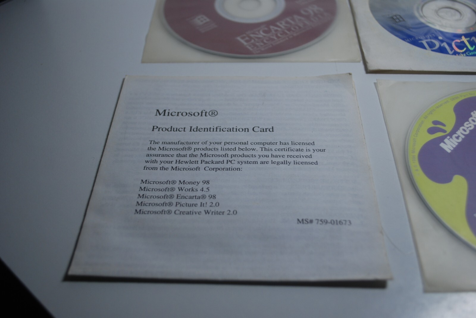 Vintage Microsoft Software Lot Windows 95 With Certificate Tested Works, Encarta