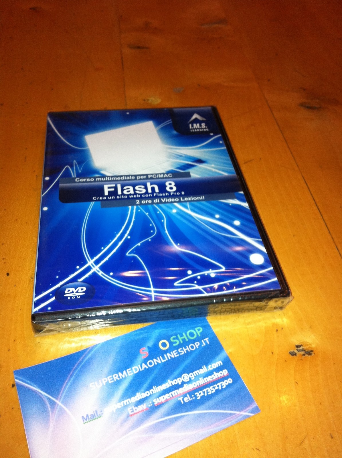 FLASH 8: MULTIMEDIA COURSE CREATING WEBSITES PC/MAC NEW AND SEALED ITALIAN