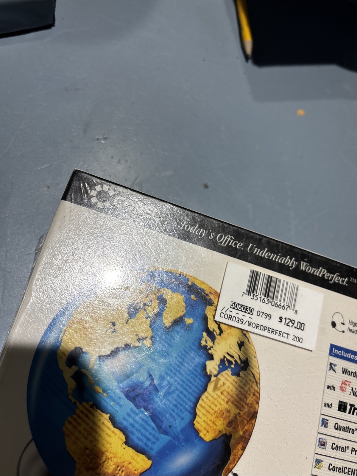 Word Perfect Office 2000 Professional Academic WordPerfect 2000 NEW