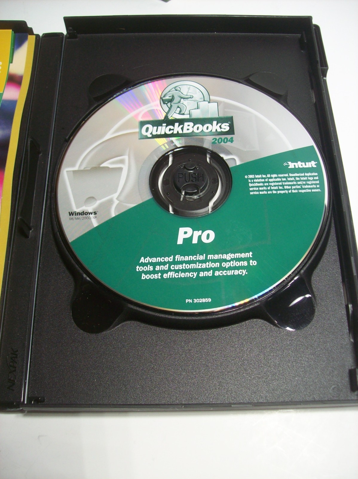 INTUIT QUICKBOOKS PRO 2004 With License for WINDOWS 98/ME/2000/XP, New Open Box