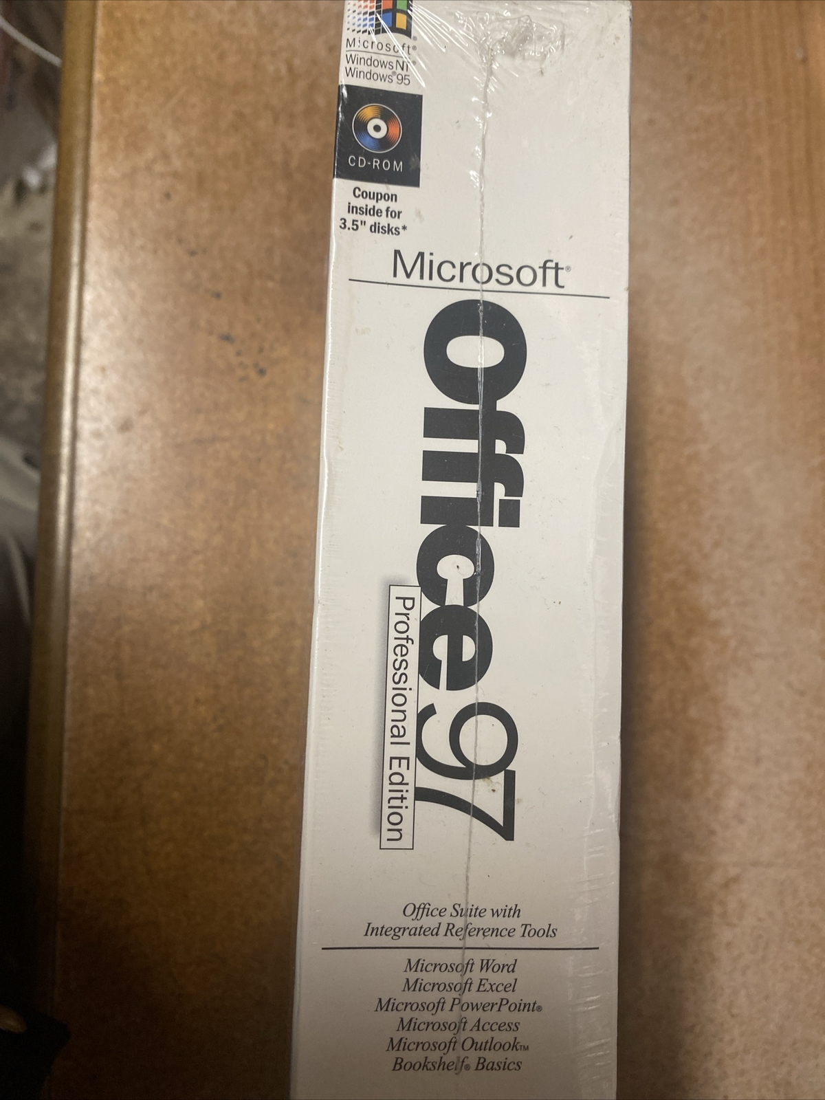 Microsoft Office 97 Professional Edition + Bookshelf Retail 1 User Full Retail