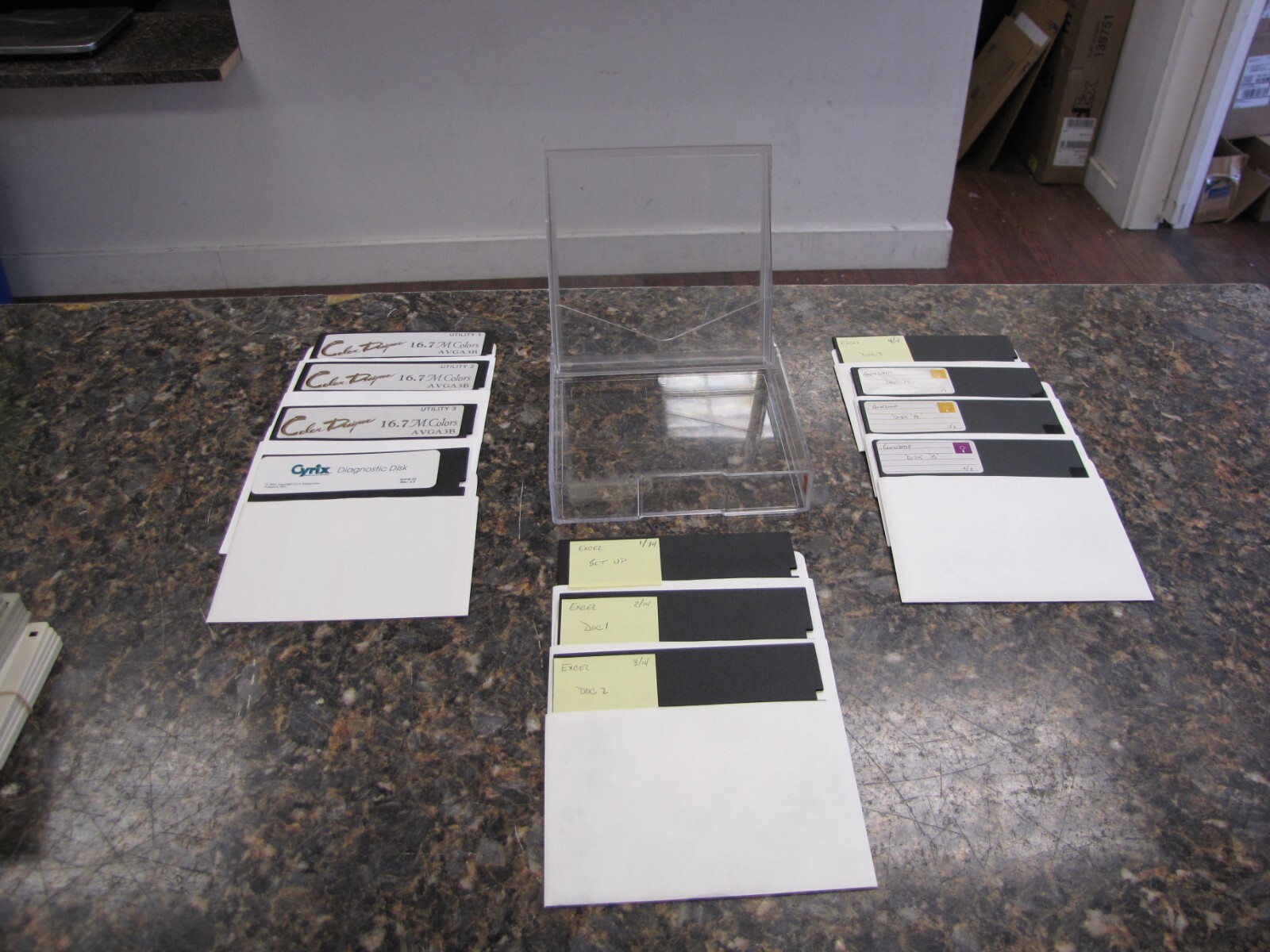 Lot of (11) Various Software Disks 5.25″ – Cyrix/Color Designer/Excel W/Box