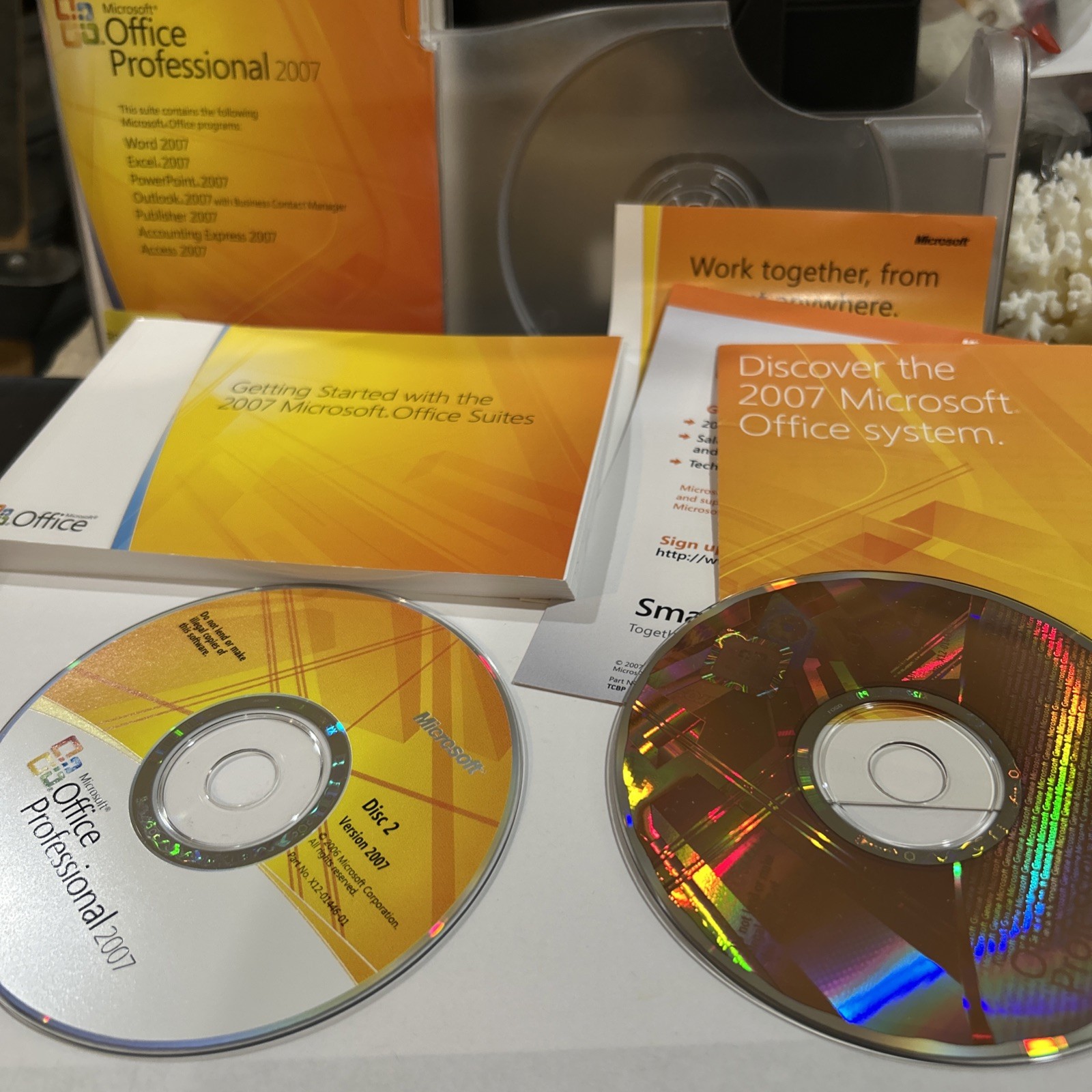 Microsoft Office 2007 Professional Full English Retail Version w/ Product Key
