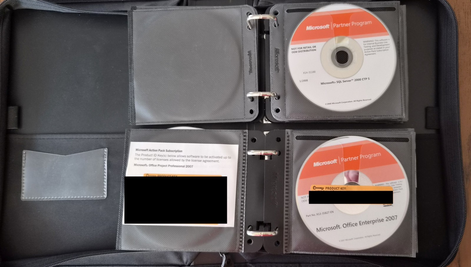 Microsoft Action Pack Subscription 48 Disc Software Collection Partner Program