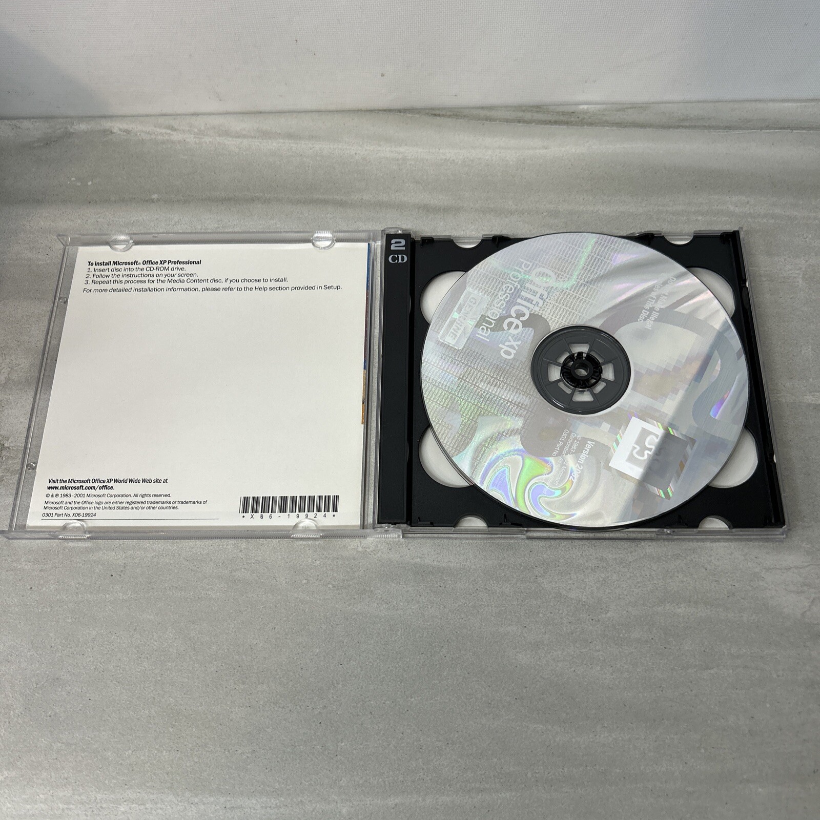 Microsoft Office xp Professional 2002 with Interactive Training CD-ROM W/ KEY