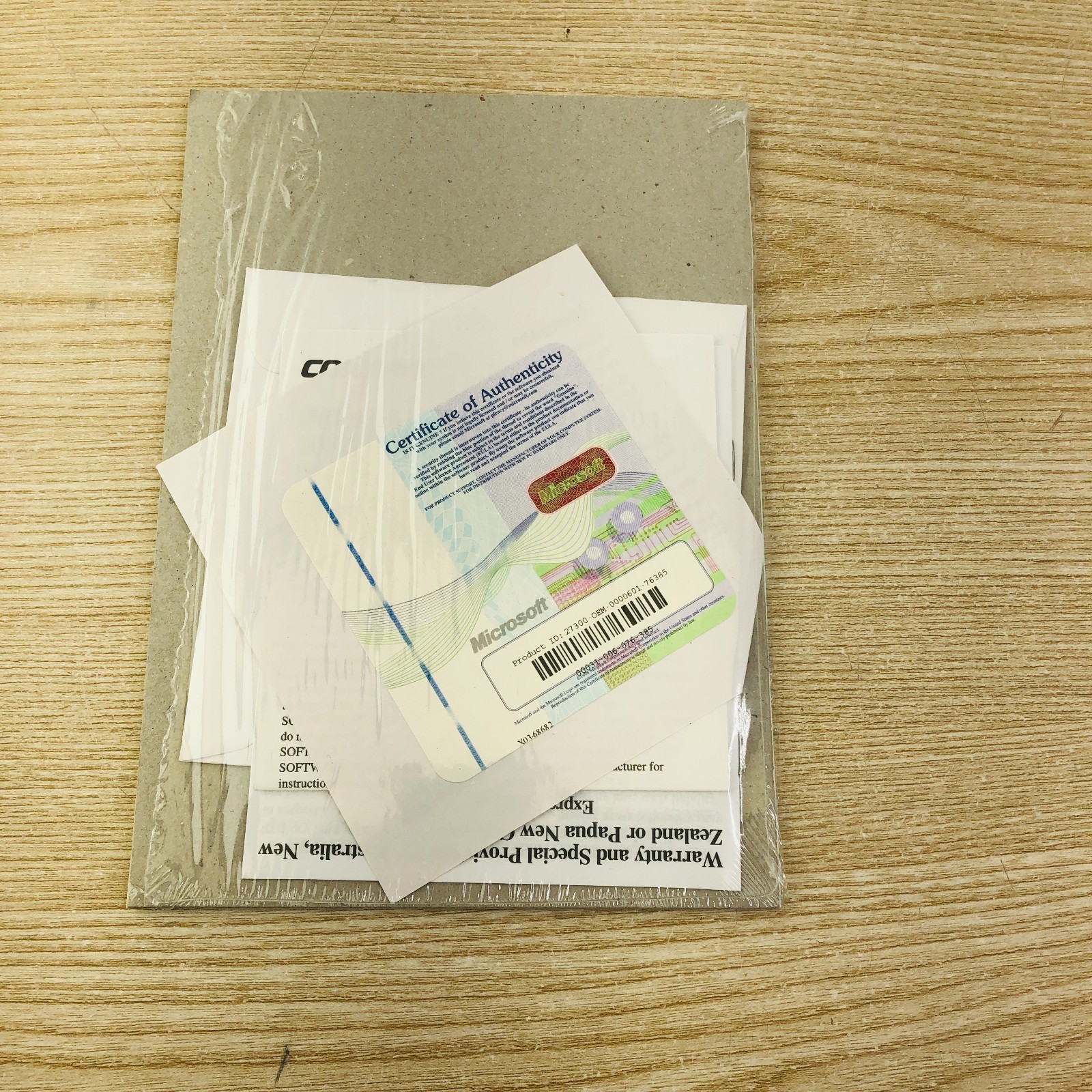 Discovering Microsoft Word 2000 w/Product Key CD-ROM Software Unopened
