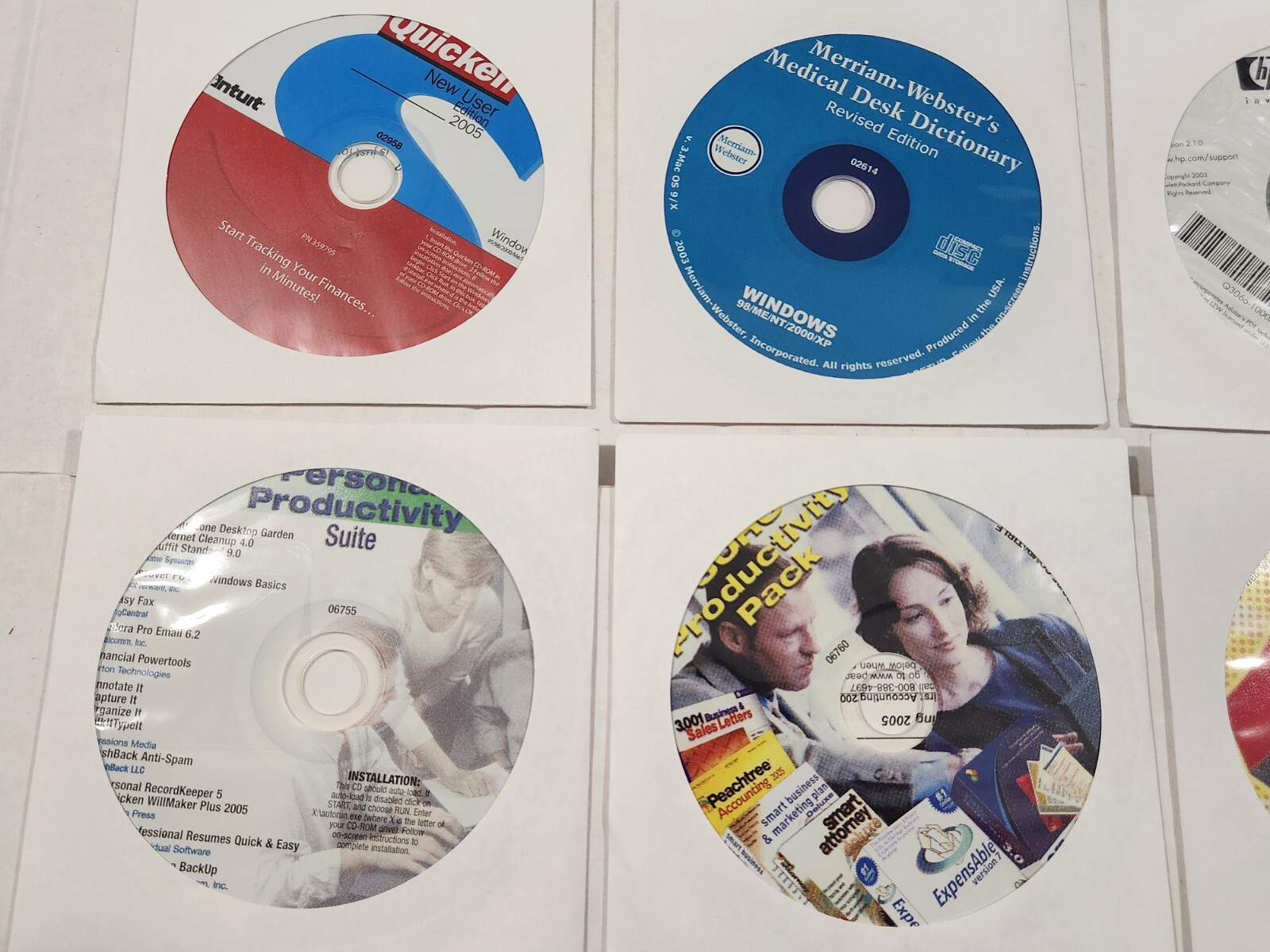 Huge Lot Of Software, Windows Xp PRO Microsoft Suite, Quicken, Games, Mavis ETC.