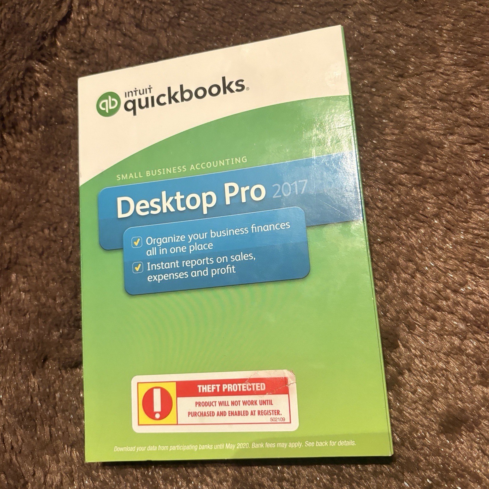 Intuit QuickBooks Desktop Pro 2017 Small Business Accounting Software