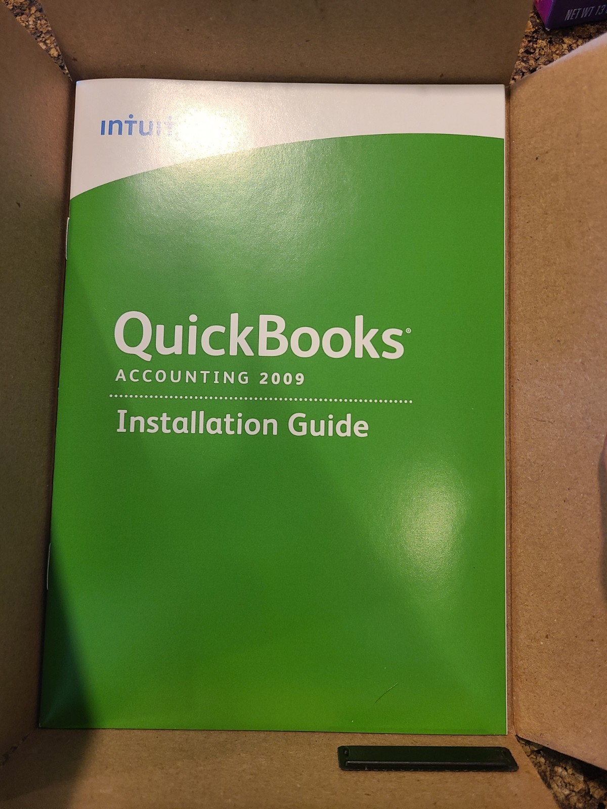 Intuit Quickbooks Accounting Desktop Pro 2009 for PC Windows XP/Vista w License