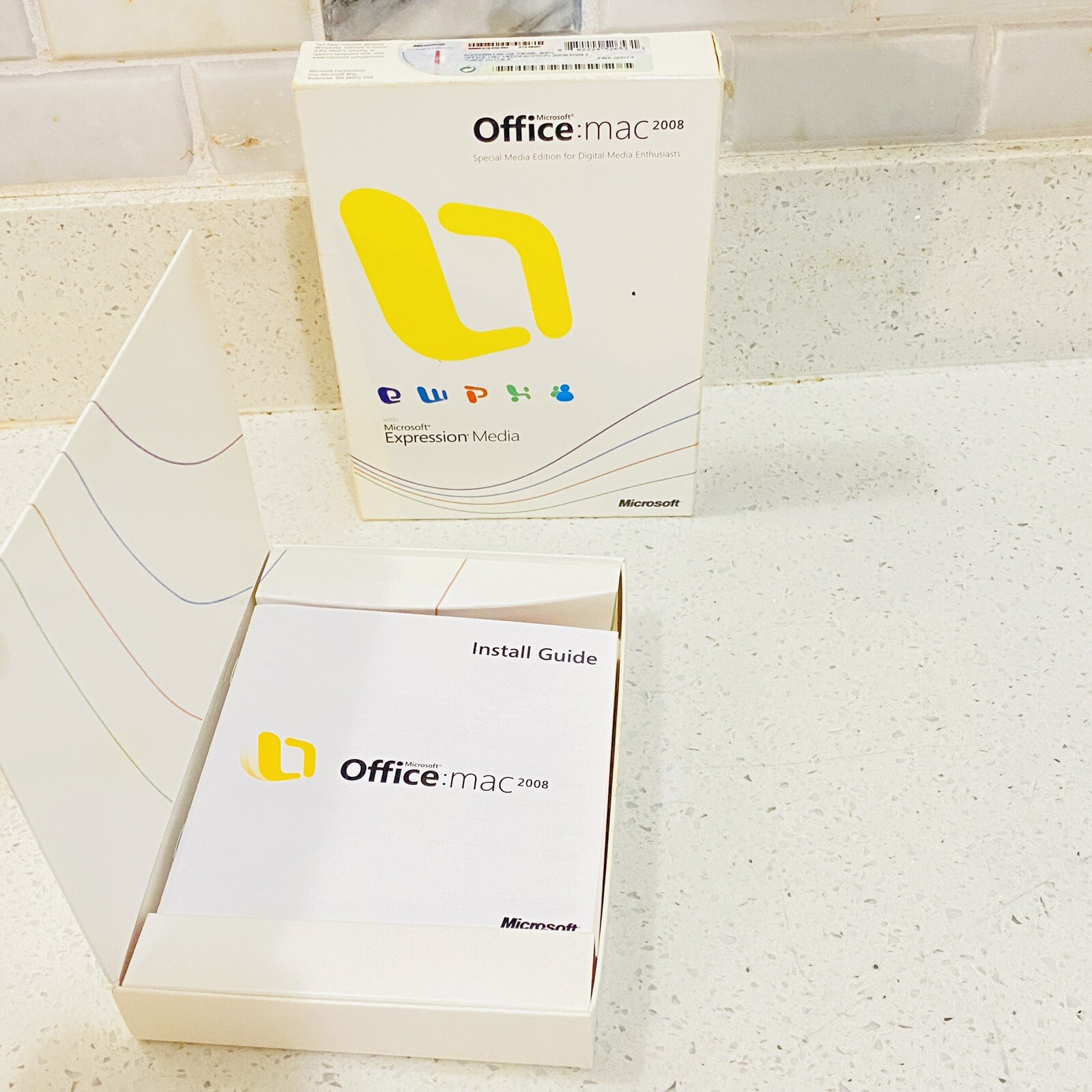 Microsoft Office: mac 2008 Microsoft Expression Media Japanese w/ Product Keys